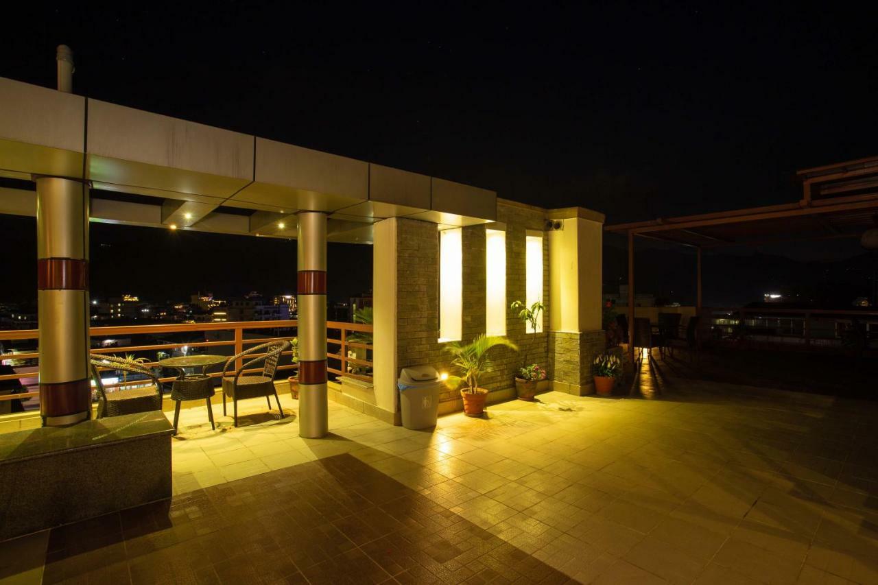 Hotel Lake Paradise Pokhara Zewnętrze zdjęcie