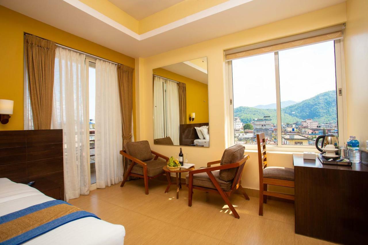 Hotel Lake Paradise Pokhara Zewnętrze zdjęcie