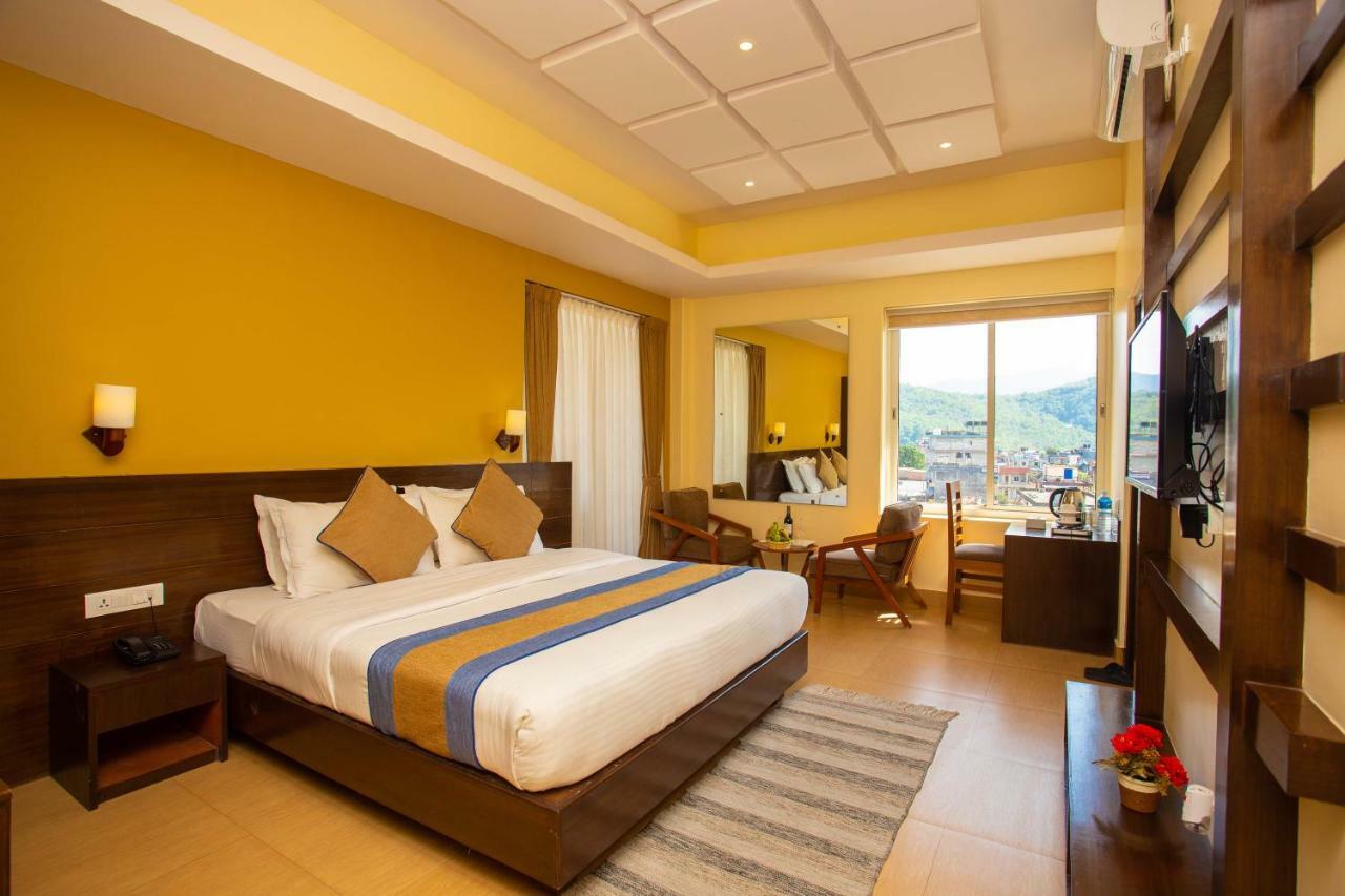 Hotel Lake Paradise Pokhara Zewnętrze zdjęcie