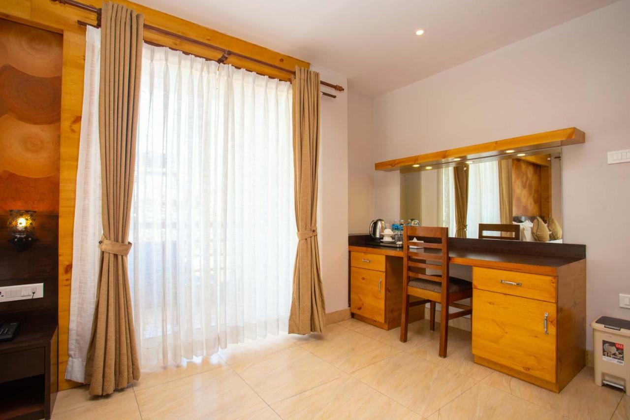Hotel Lake Paradise Pokhara Zewnętrze zdjęcie
