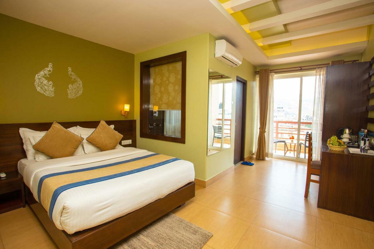 Hotel Lake Paradise Pokhara Zewnętrze zdjęcie