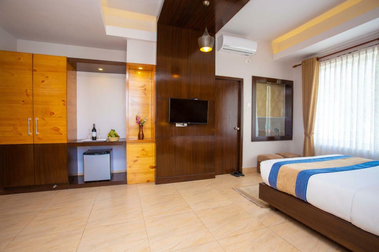 Hotel Lake Paradise Pokhara Zewnętrze zdjęcie