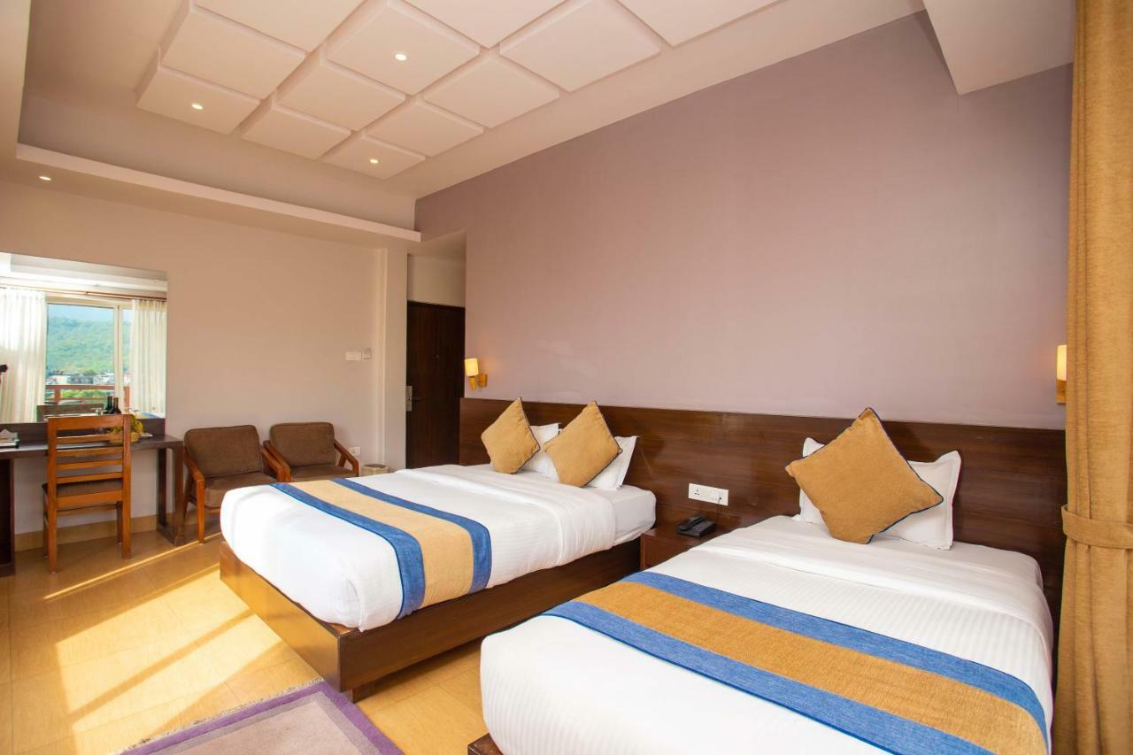 Hotel Lake Paradise Pokhara Zewnętrze zdjęcie