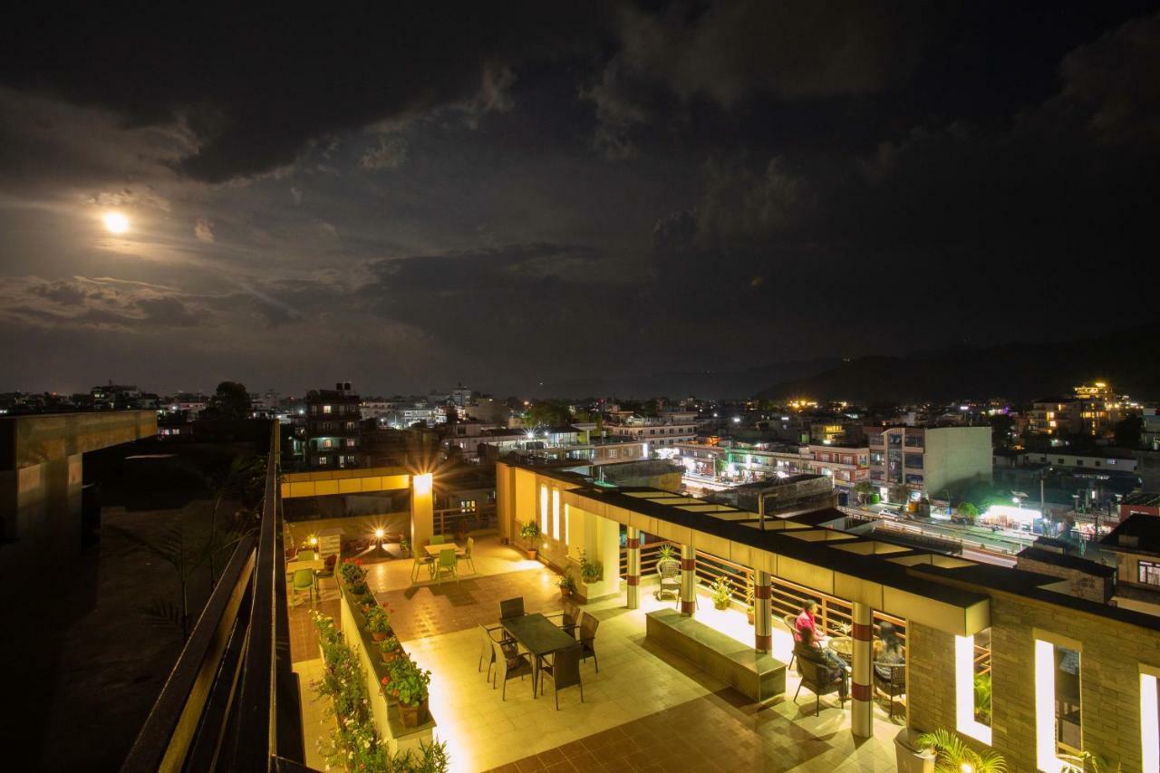 Hotel Lake Paradise Pokhara Zewnętrze zdjęcie