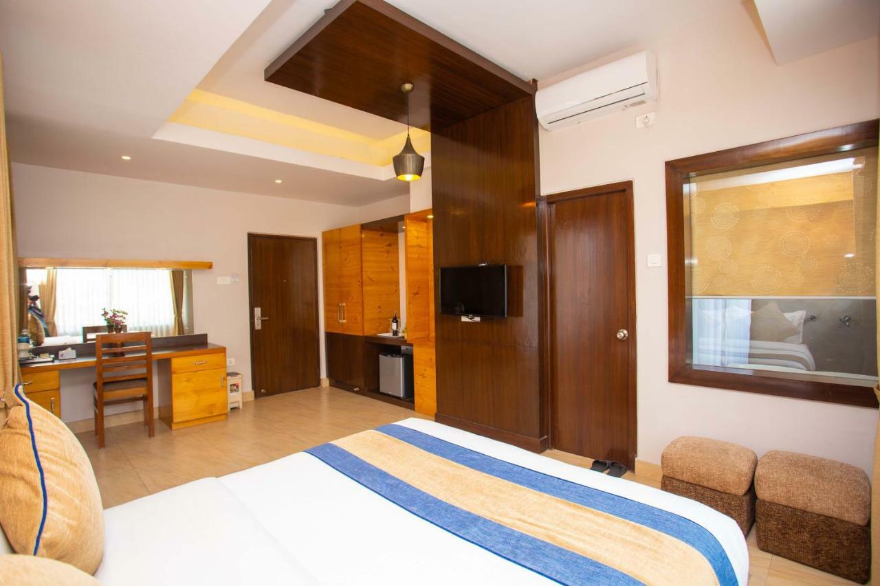 Hotel Lake Paradise Pokhara Zewnętrze zdjęcie